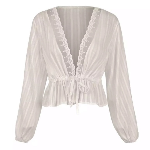 ✨🆕LAST 1 “Everlyne” White Top - Picture 2 of 3